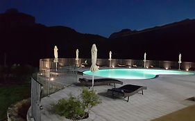 Case Vacanze Nioleo - Apartments And Pool