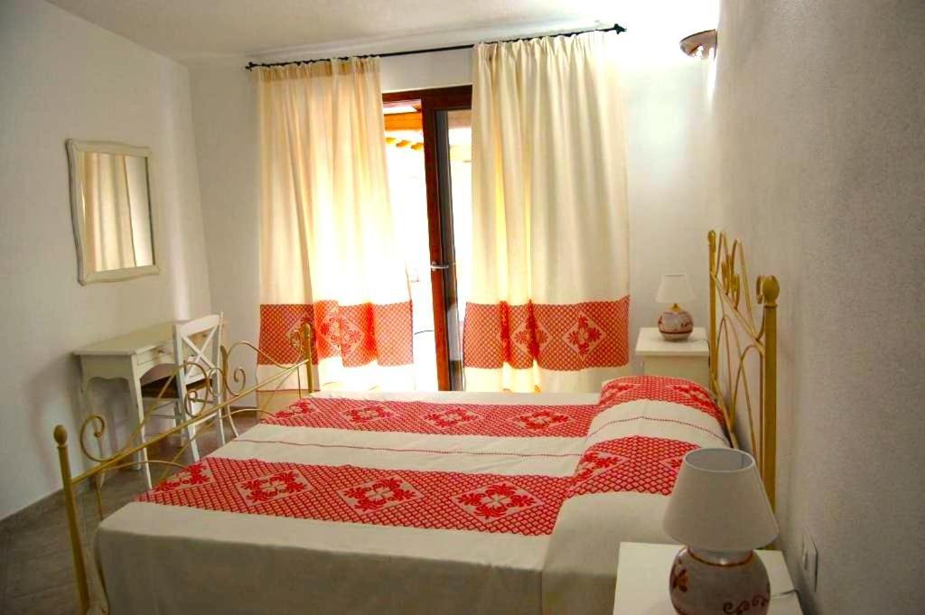 Case Vacanze Nioleo - Apartments And Pool Siniscola Buitenkant foto