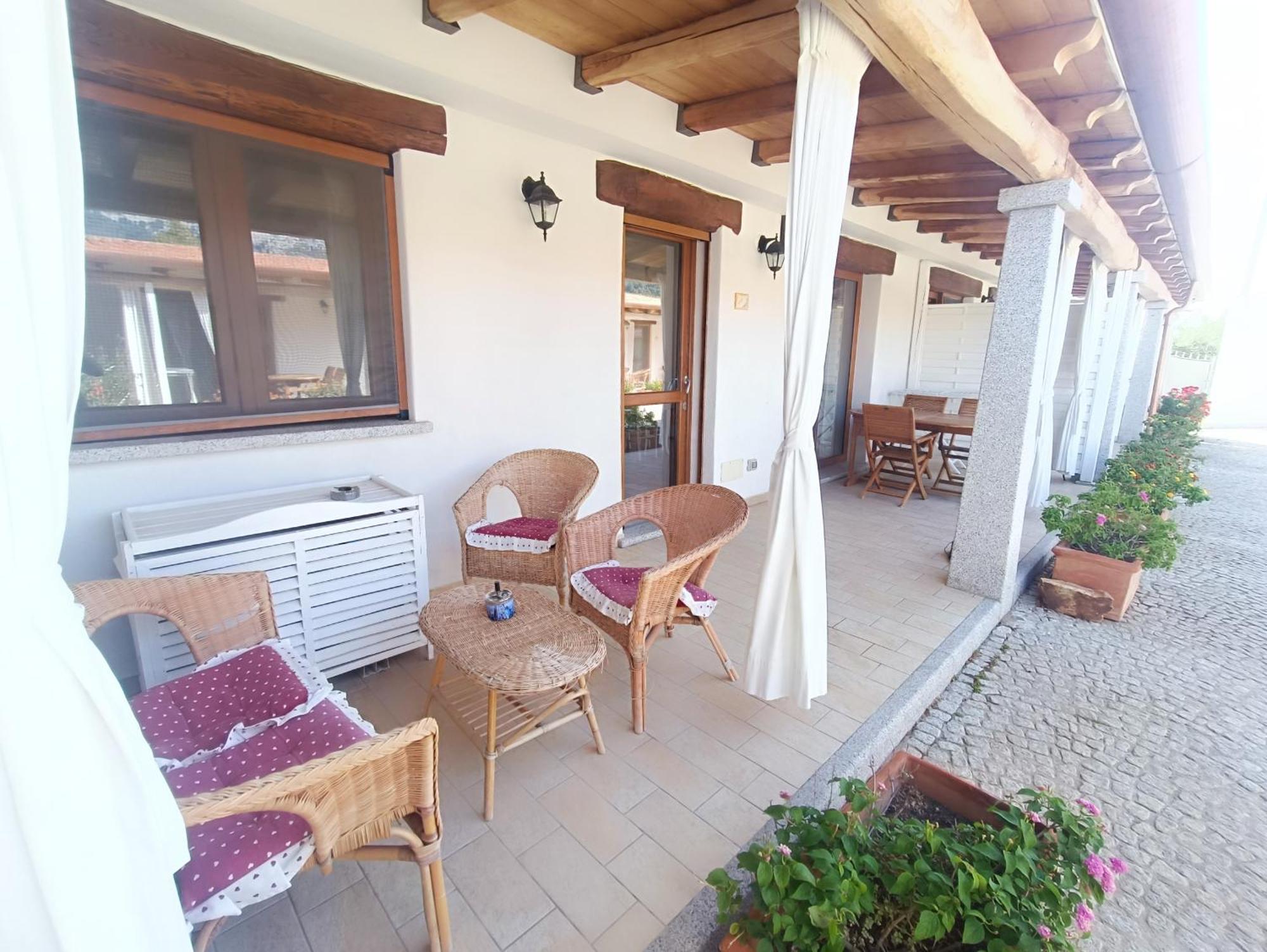 Case Vacanze Nioleo - Apartments And Pool Siniscola Buitenkant foto