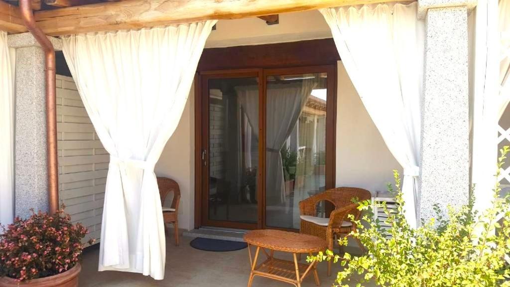 Case Vacanze Nioleo - Apartments And Pool Siniscola Buitenkant foto